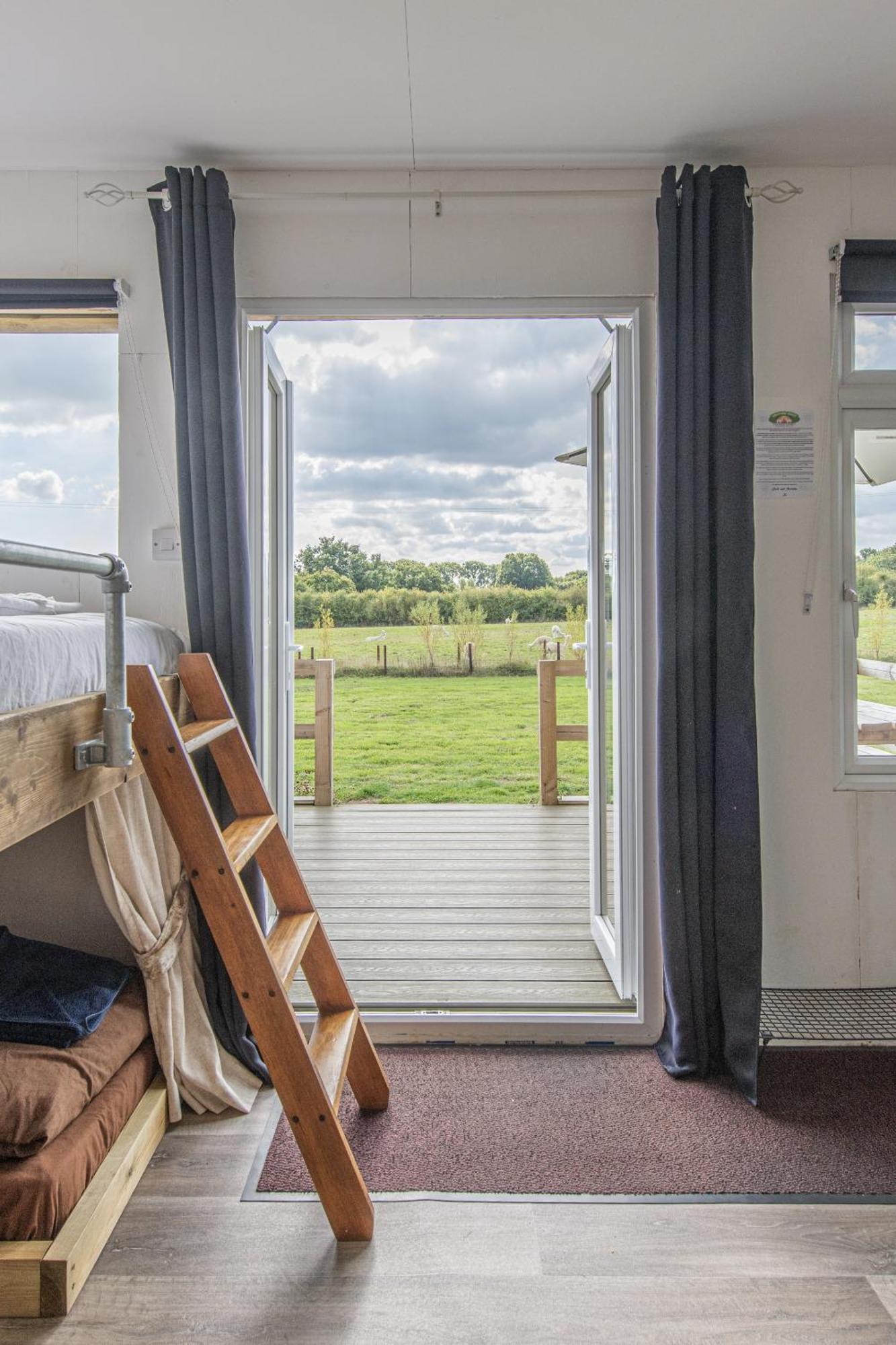 Dartmoor Reach Alpaca Farm Heated Cabins 5 Mins Drive To Dartmoor Боуви Трейси Стая снимка